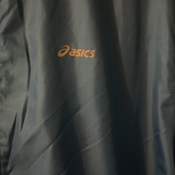 ASICS lightweight jacket - Picture 2 of 5